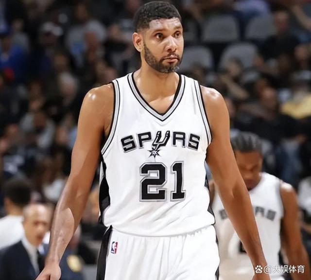 斯基拉：意足协主席提出联赛改革方案，减少意甲降级球队数量（斯基拉：意足协主席倡议联赛改革，拟减少意甲降级名额）